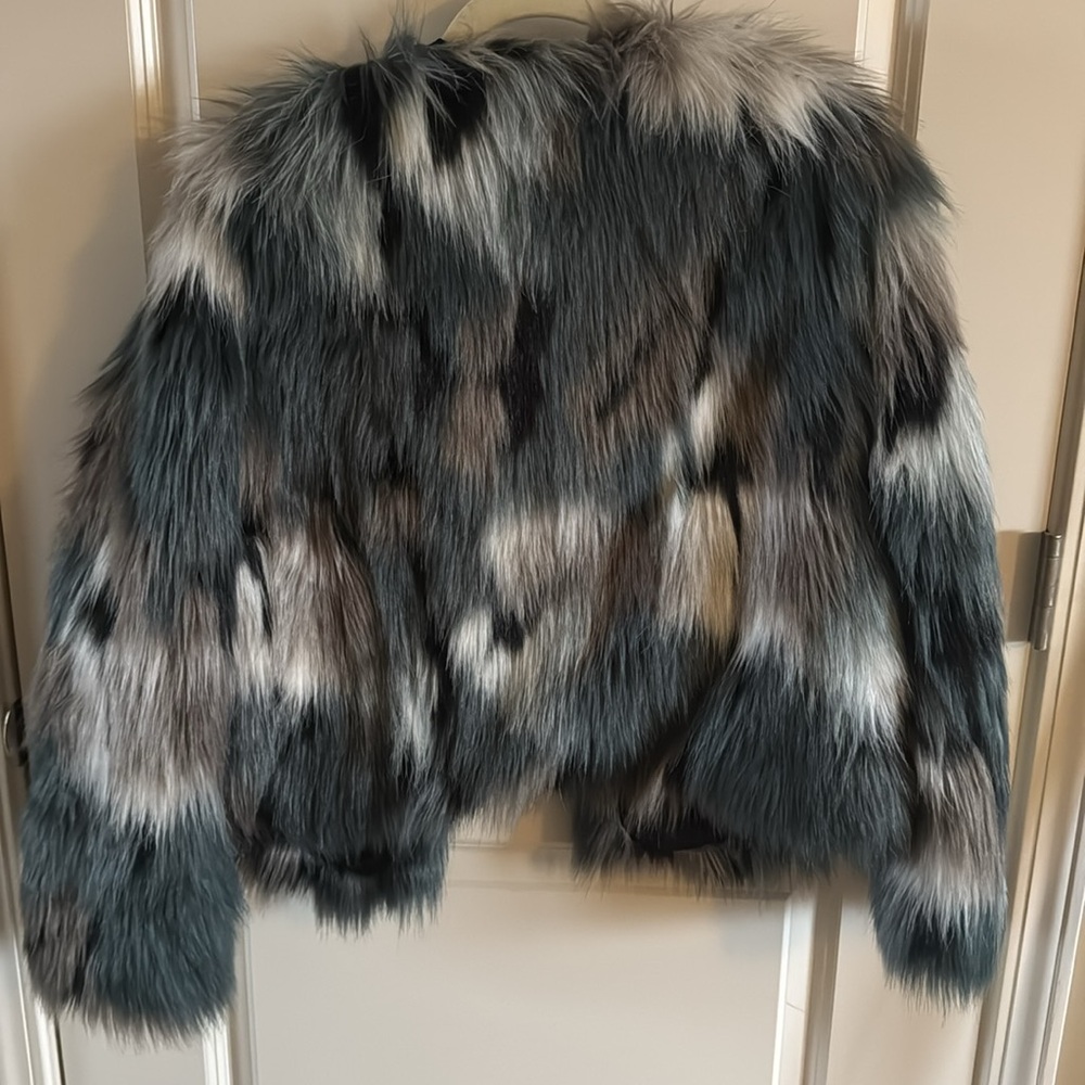 Women’s blue grey faux fur jacket - Picture 2 of 6